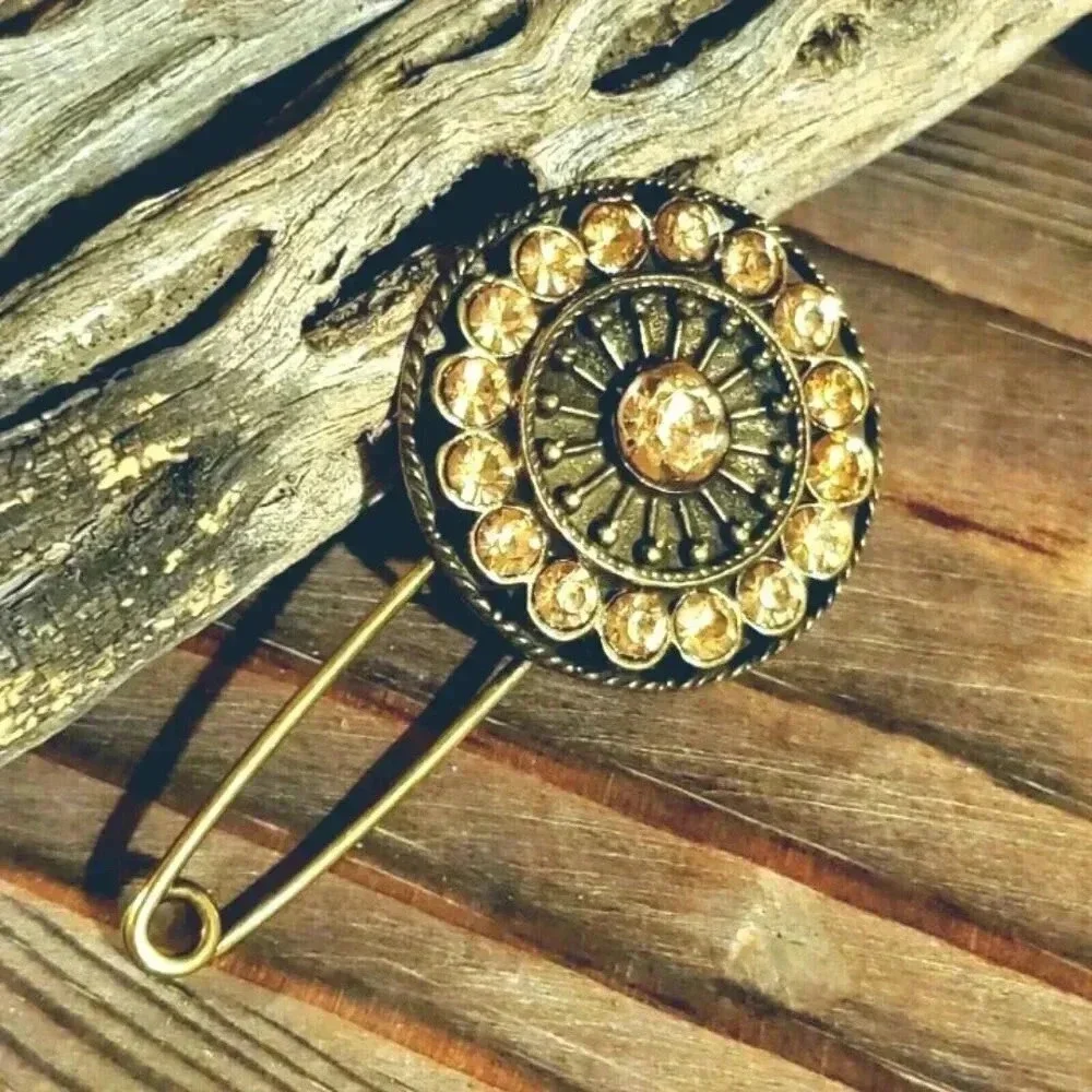 Vintage Bronze Champagne Crystal Sweater Lapel Kilt Pin Brooch
